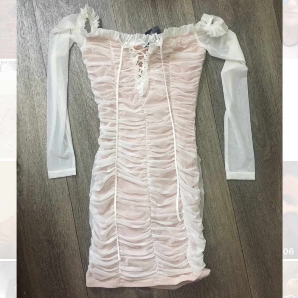 White/cream mini dressed